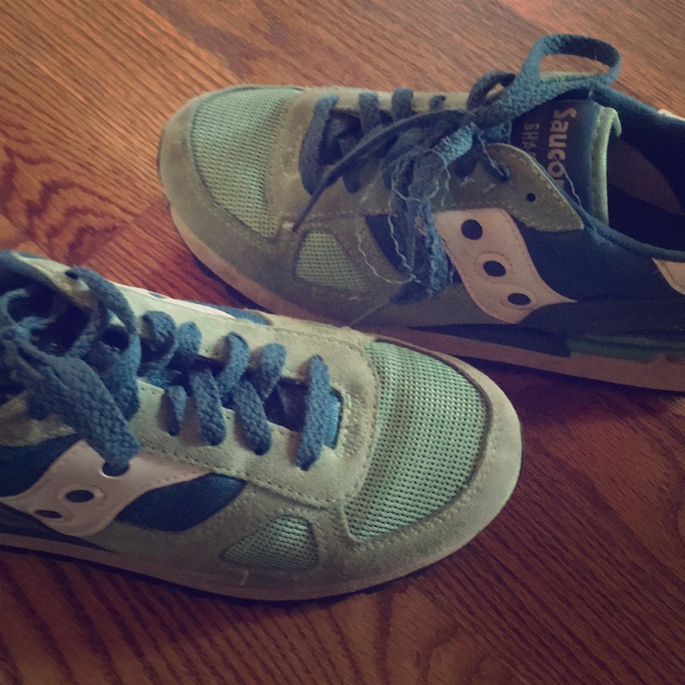 Saucony shadow sneakers size 8